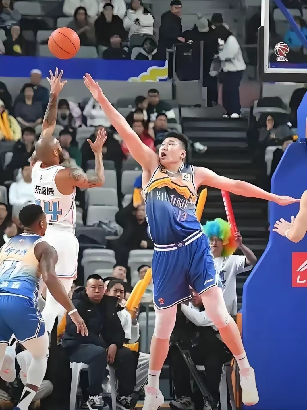 包含CBA季后赛最后时刻走向成谜,尼斯防线松动,气氛紧张,细节决定成败的词条 包含CBA季后赛最后时刻走向成谜,尼斯防线松动,气氛紧张,细节决定成败的词条