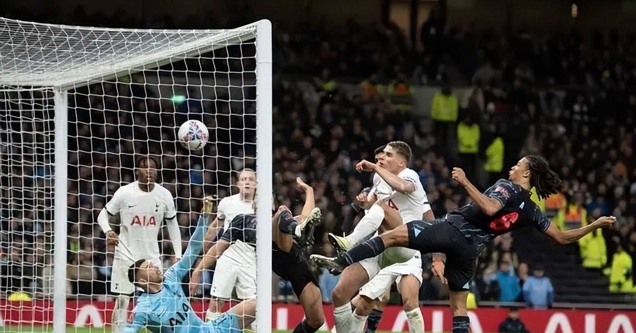 包含窗口期利物浦调整名单以备法国杯，豪取连胜环节打磨，更衣室稳定，纪律约束更严格的词条